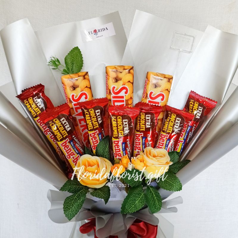 

BUCKET WISUDA/BUKET BUNGA PALSU/BUKET MURAH/BUKET SNACK/BUKET COKLAT/BUKET SILVERQUEEN/BUKET ULANG TAHUN/HADIAH ULANG TAHUN/BUCKET BONEKA WISUDA/BOUQUET MURAH/FLORIDA/BOUQUET SUKABUMI/BOUQUET BONEKA/