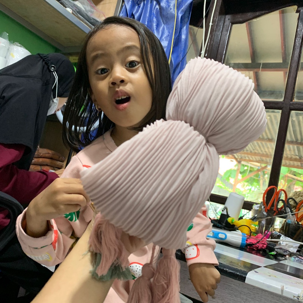 Jilbab Plisket Segiempat Bella Plisket Pleated Jambul Segiempat Plisket Jambul-BEIGE