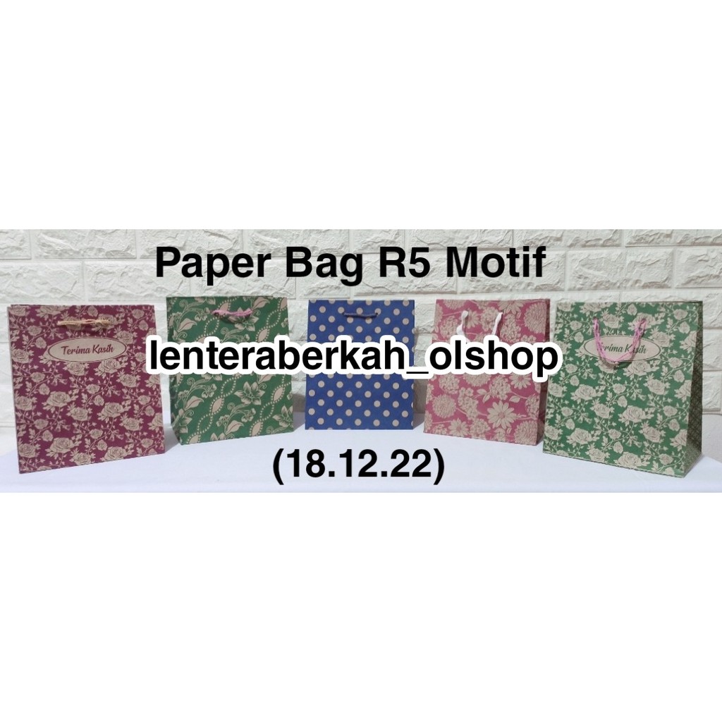 

Paper bag R5 motif (18x12x22)