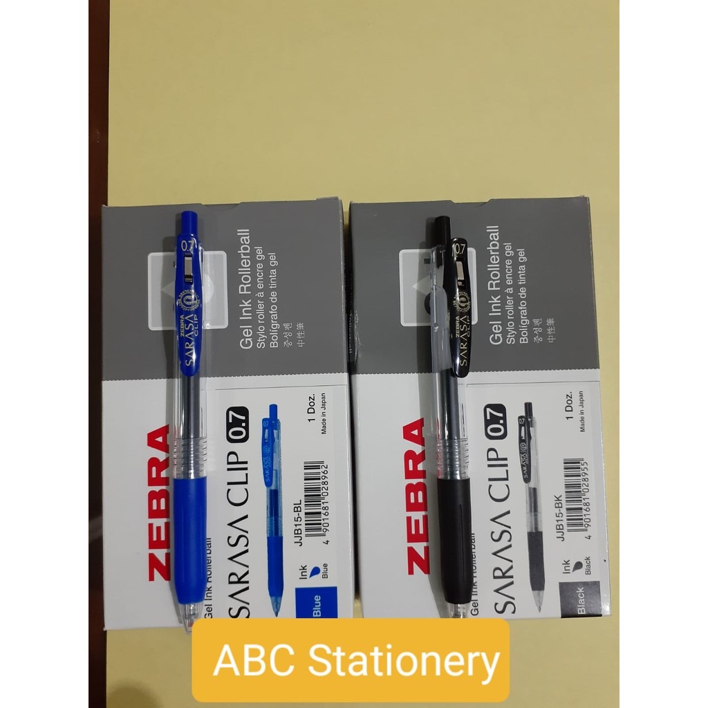 

Pulpen Sarasa Zebra 0.7 hitam / biru (isi 12 buah)