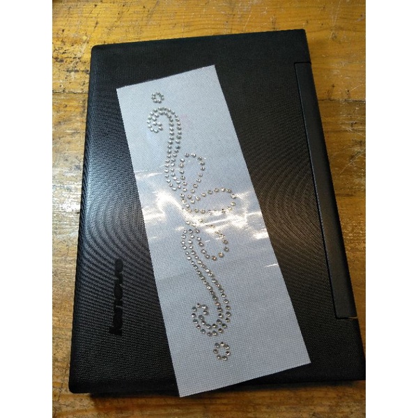 Logo Hijab Stiker Hotfix Mahendi Crown