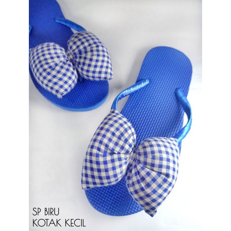 

Sandal Pita Bali Biru Kotak Kecil