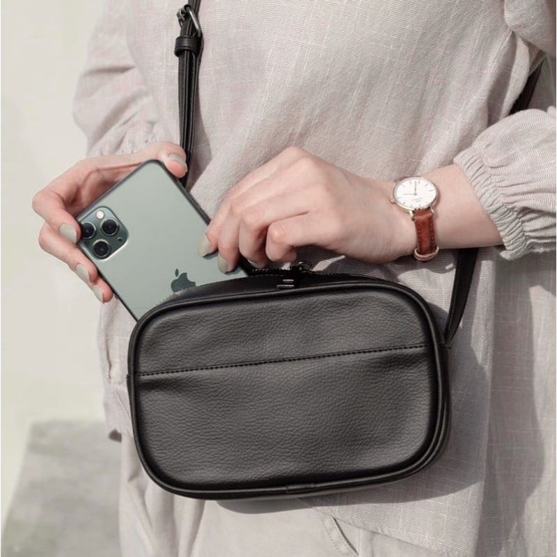 Moza Sling Bag