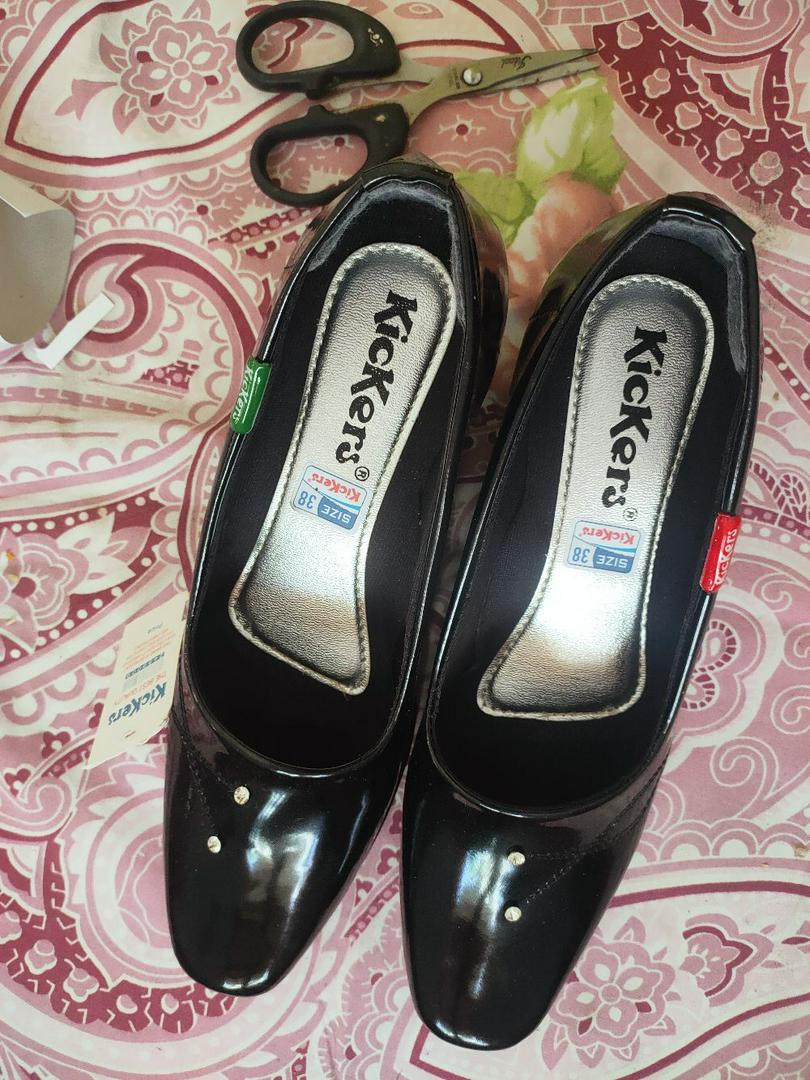 Sepatu  Kerja Wanita Semi Kulit Kode.ft