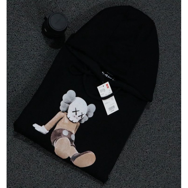 HOODIE UNIQLO X KAWS