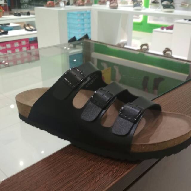 DR KONG sandal khaki pria