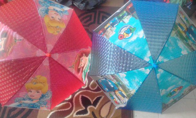 Termurah Umberella Payung Karakter Anak + Peluit 4sisi Kaca / Payung Anak Karakter Plus Peluit