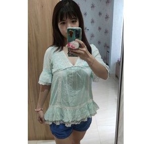 Preloved Blouse Ingni lace