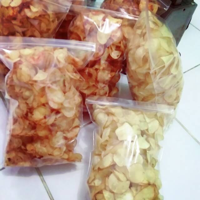 

Kripik singkong sambel pedas,keju asin and original