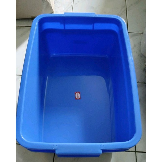 BAK / BASKOM AIR 20 LITER SEGI SERBAGUNA SHINPO 824 L / BAK SEGI PLASTIK / KOLAM IKAN