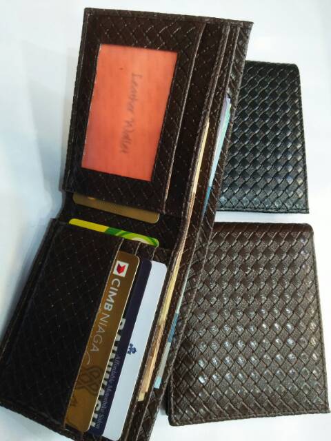 Dompet pendek lipat cowok tikar kilap