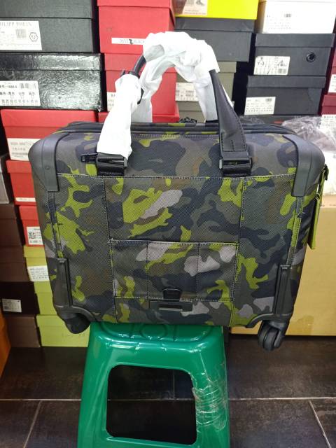 KOPER Tumi Alpha 4 Wheeled Deluxe Brief Camo