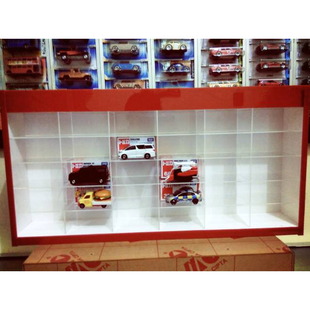 Rak Tomica isi 30 kotak  + cutting stiker tomica