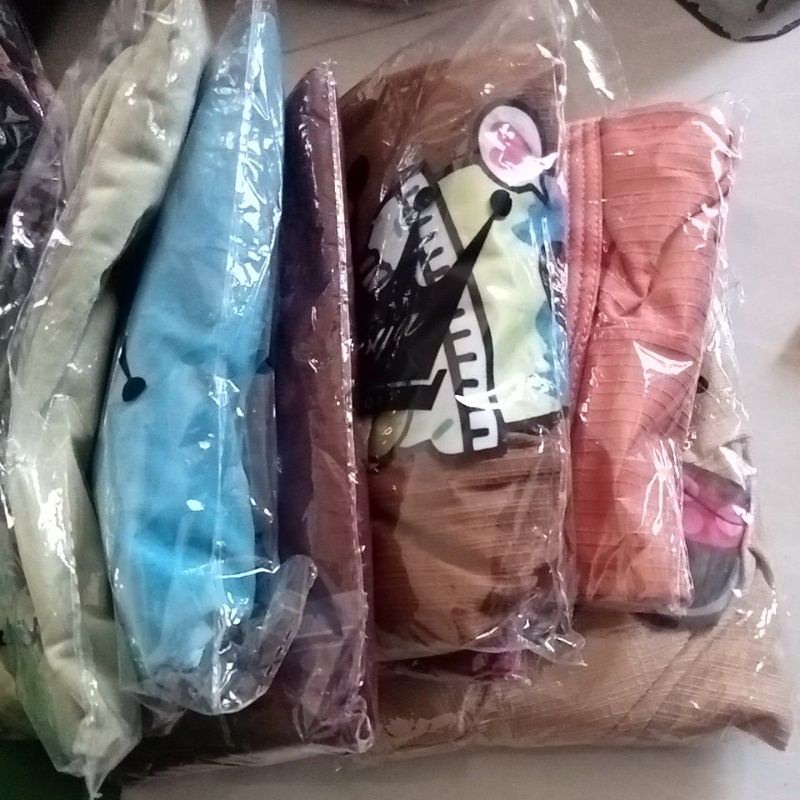 jilbab untuk kurin 1/1