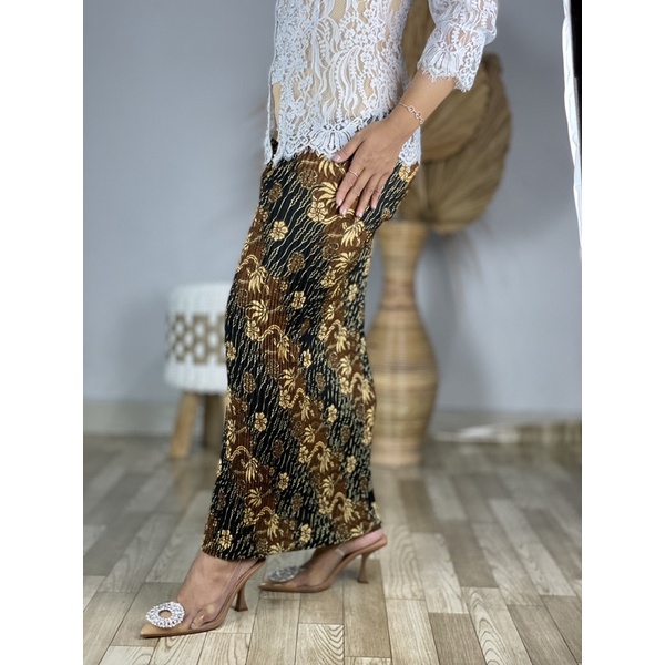 kamen plisket batik liris kembang bahan BSW free selendang|rok plisket batik bali