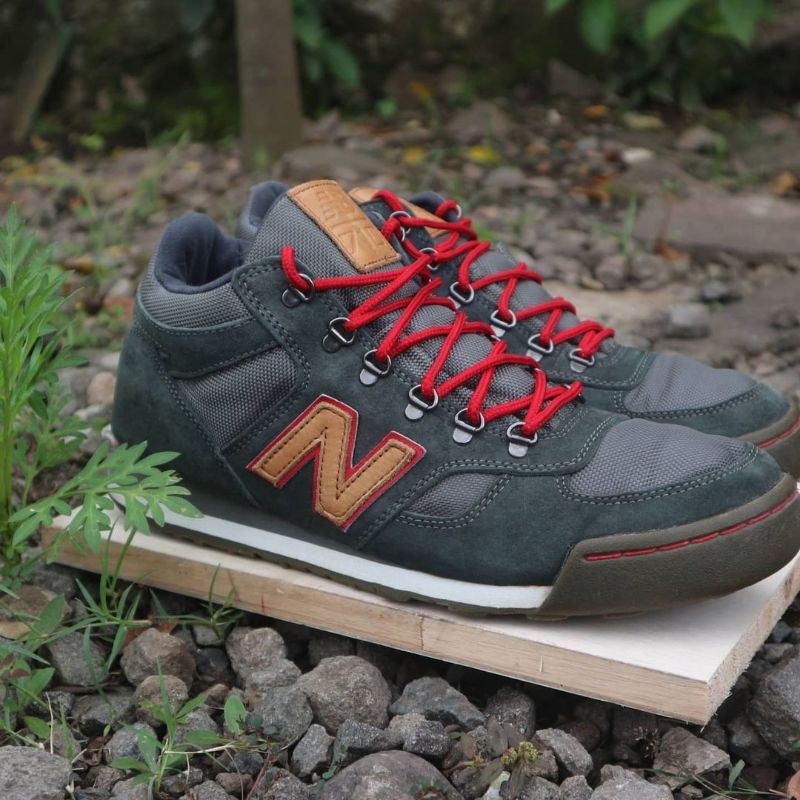 Sepatu Newbalance 710 Hiker