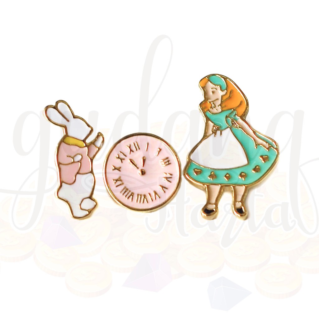 Anting Stud Alice in Wonderland Isi 3 Rabbit and Clock Kelinci Lucu Unik GH 203160