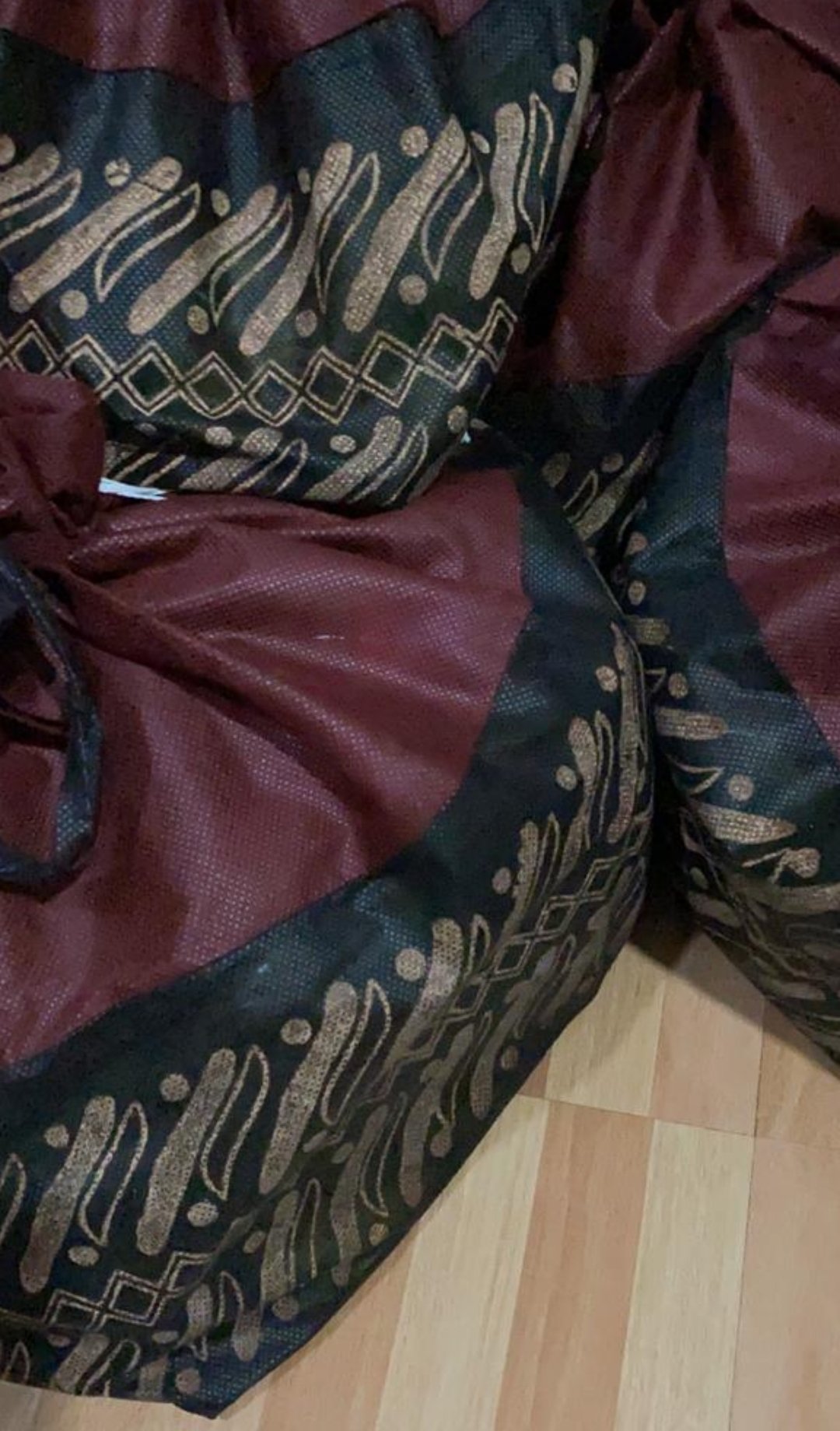 Tas Hajatan Serut Batik Maroon 22