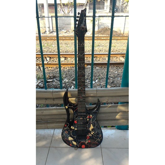 Gitar Elektrik Merk Ibanez Jam Murah Berkualitas