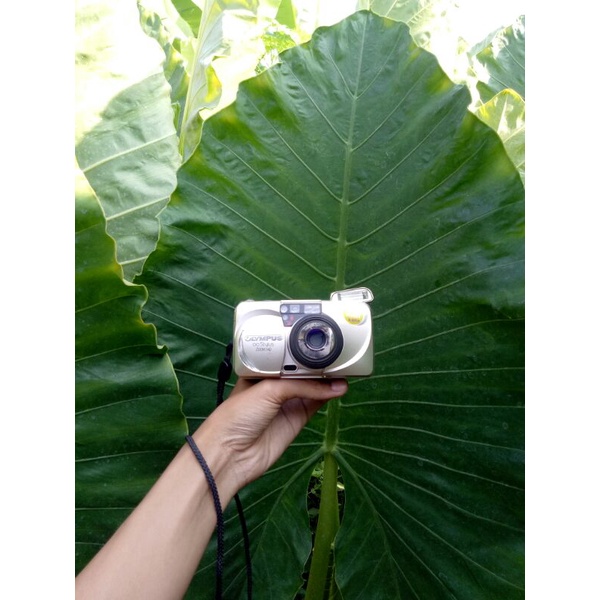 KAMERA ANALOG OLYMPUS MJU ZOOM 140