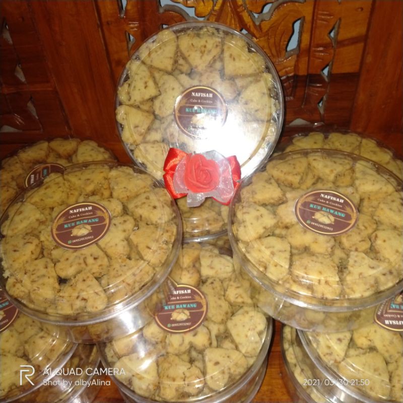 

Kue Bawang