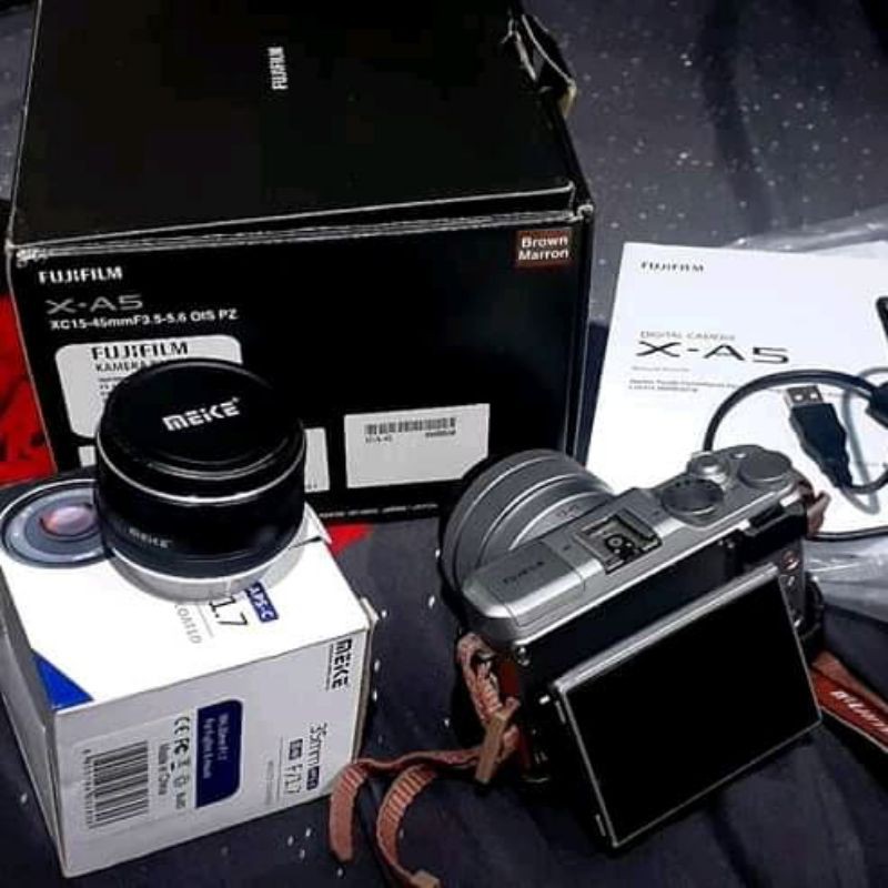 Fujifilm XA5 Fullset Dan 2 Lensa kit&fix