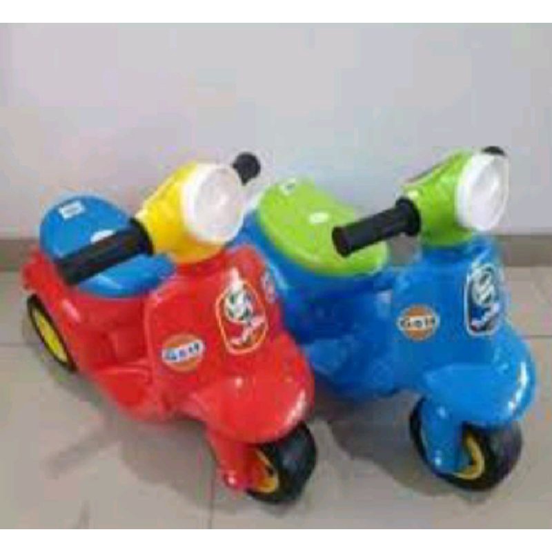 Fun bike Vespa plastik roda 3 mainan anak sudah SNI