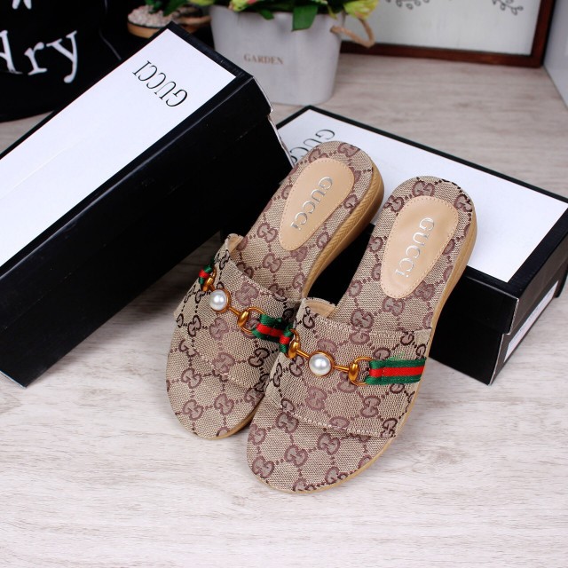 Sepatu Batam Gucci Savina Pearl Slippers 50638 (3516)