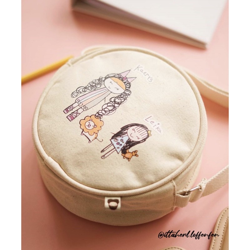 

Ittaherl Kaerys Leika Round Bag Sister