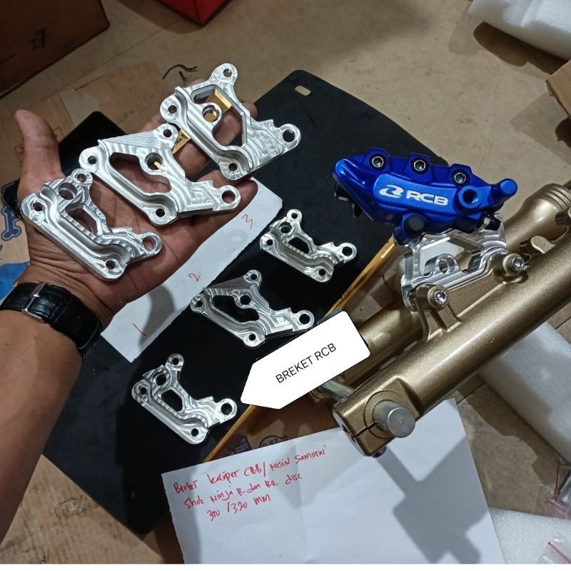 BREKET PANGKON DUDUKAN KALIPER RCB, STANDAR NINJA DI SHOK NINJA