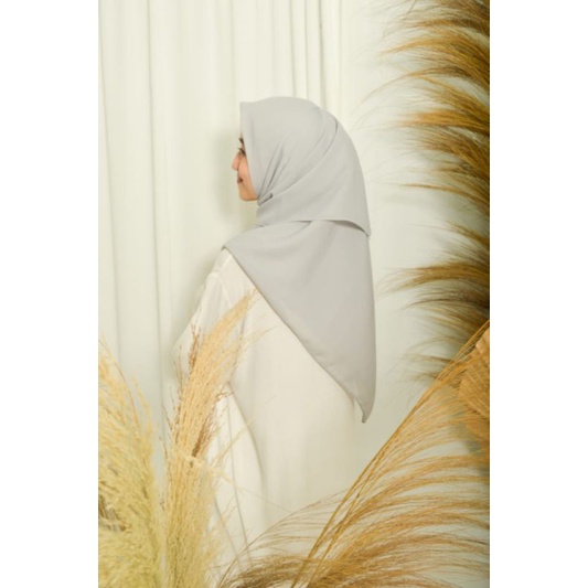 Hijab Segi Empat Alev Square Polycotton Abu Muda