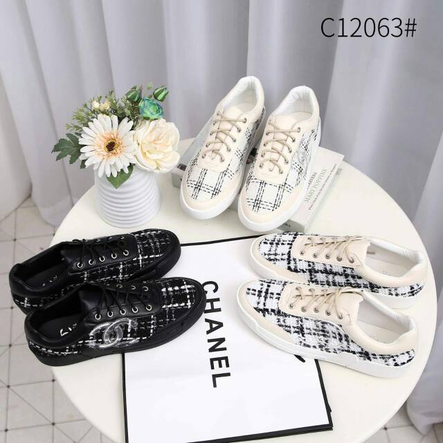 Sepatu Chanel Canvas Tweed with Logo Sneakers C12063#VLT