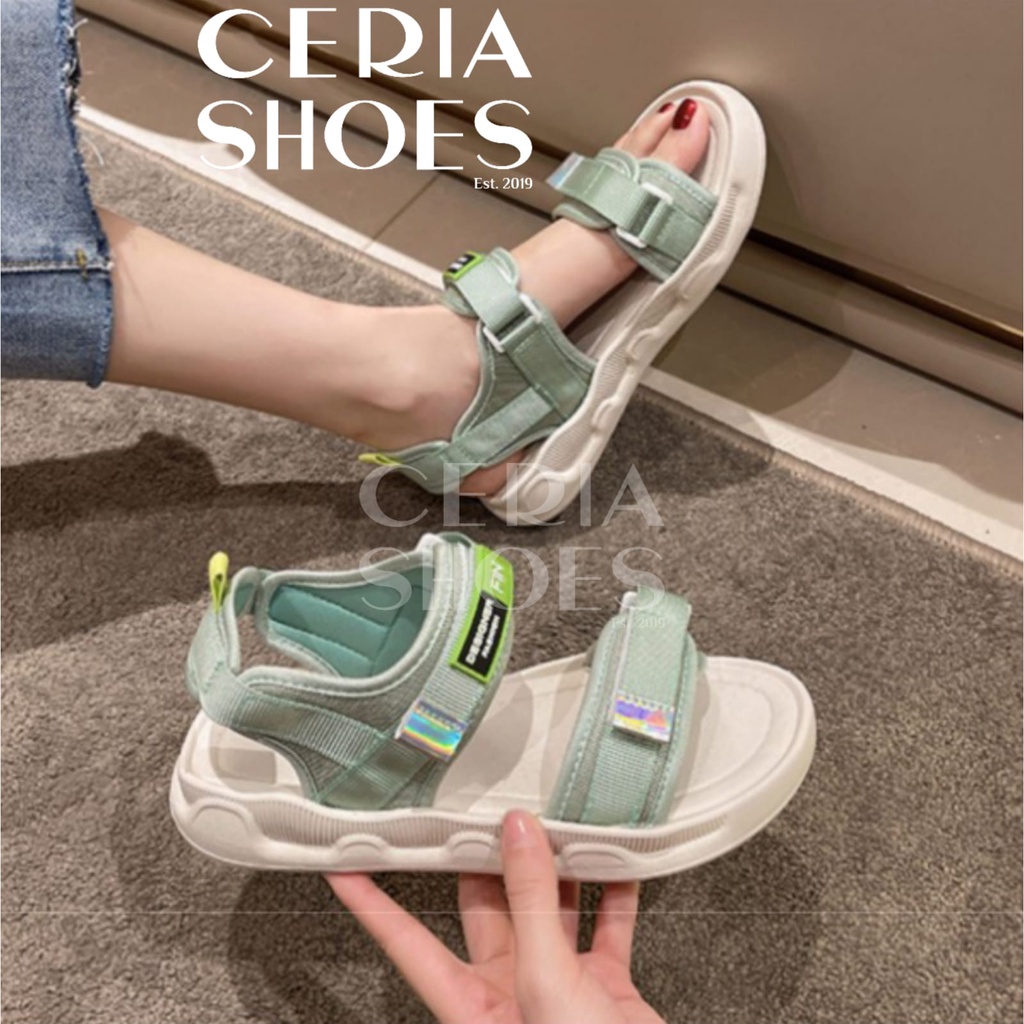 PVC Sandal Gunung Wanita Bahan Rubber Korean Import Non-Slip Sole Summer Jelly Sandals Jennie