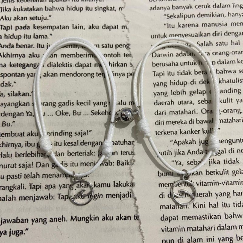 (SEPASANG) - Gelang couple karakter Round+magtet