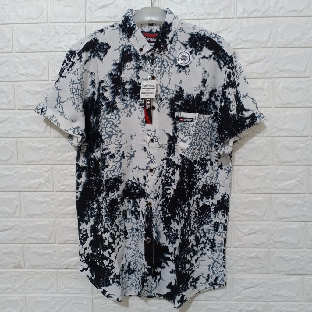 Kemeja pantai pria motif floral abstrak bahan rayon premium