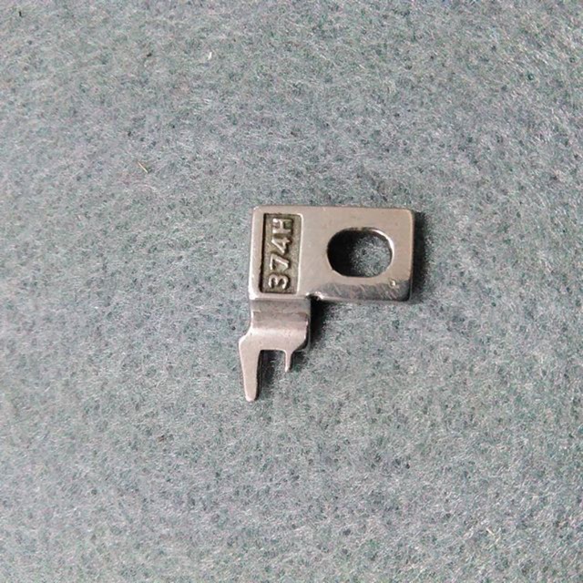 Sparepart Mesin Obras Benang 4 / lidah sepatu mesin obras