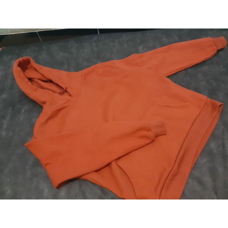 Hoodie original merah bata uniqlo " orange gelap " - sweatshirt original - jaket pria - sweatshirt -