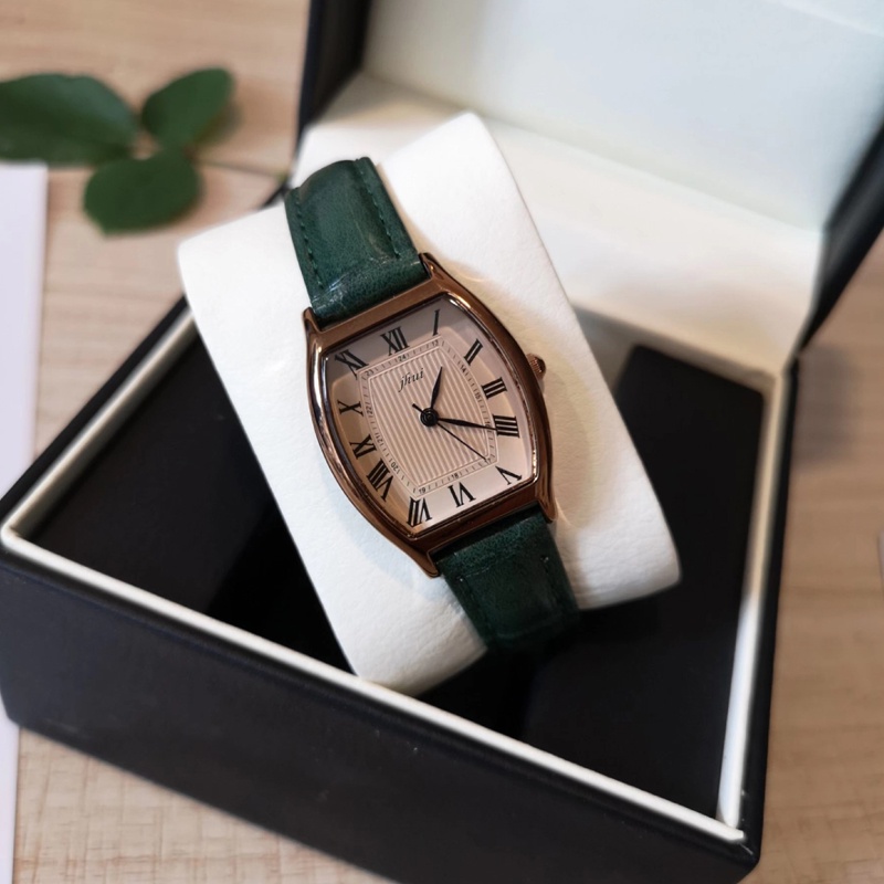 Jam Tangan Quartz Dial Kotak Kecil Casual Retro Untuk Wanita