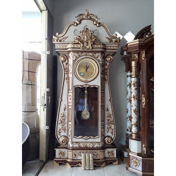 Almari Jam Hias Brawijaya Jati