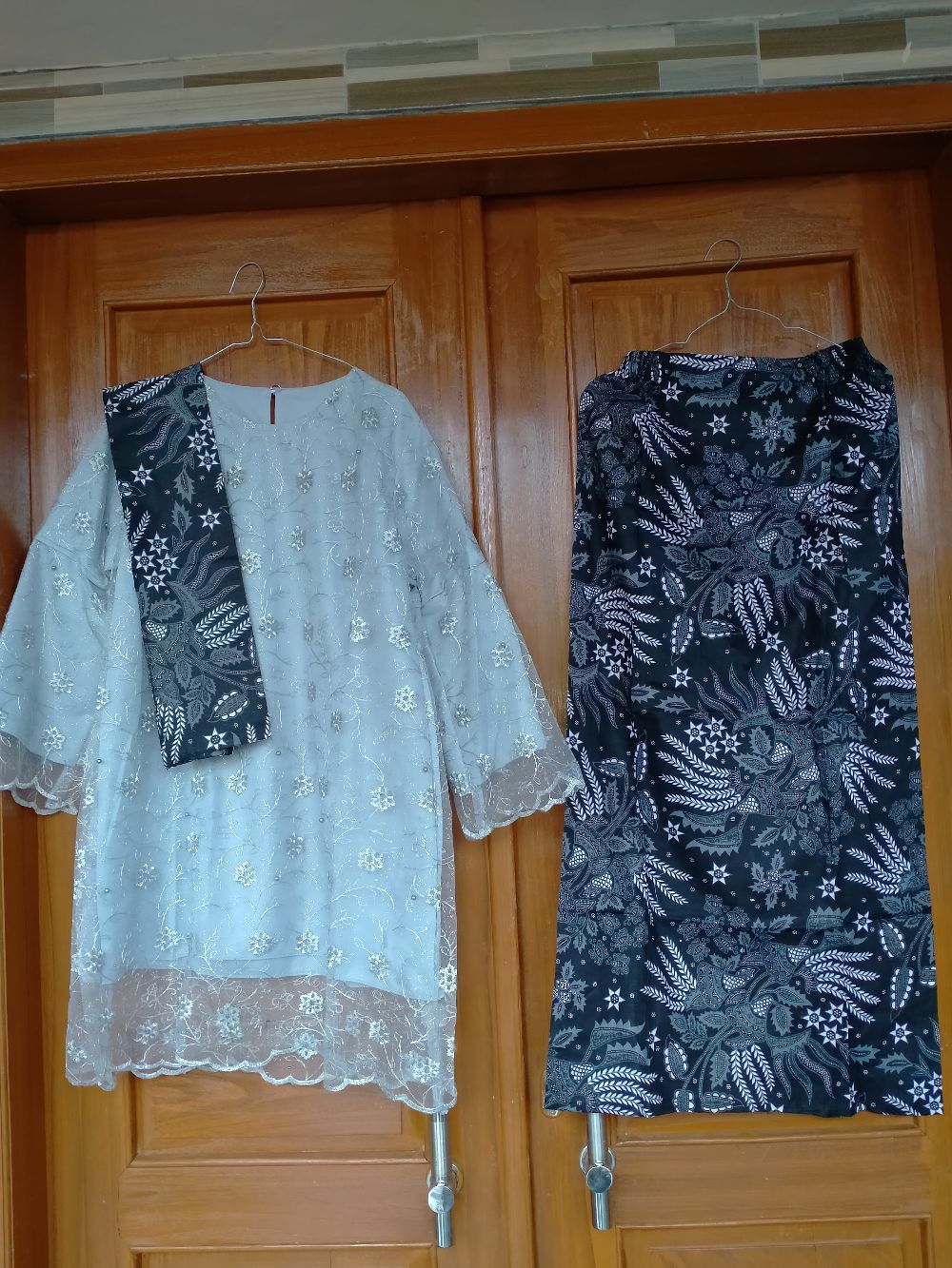Maura Couple - Sania Ruffle Batik Couple Ori Ndoro Jowi Dnt Garansi Termurah Shopee - Nuna Silver