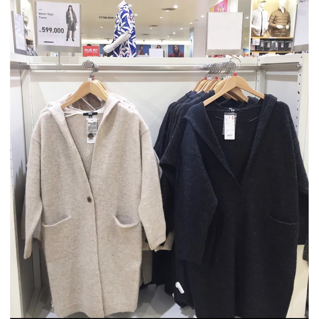 ORI UNIQLO (Mantel Rajut Tweed)