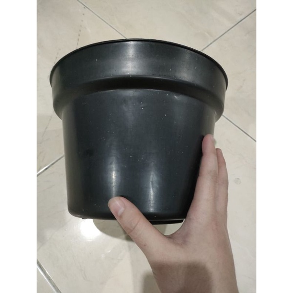 Pot plastik hitam uk.20 (perbiji)