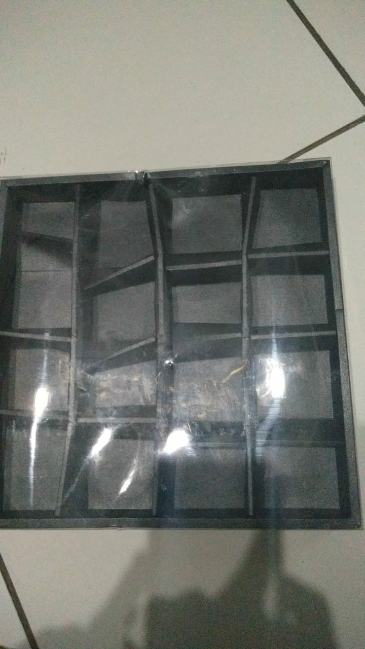 Boxsekat16(5,5cmpersekat,tinggi4cm)
