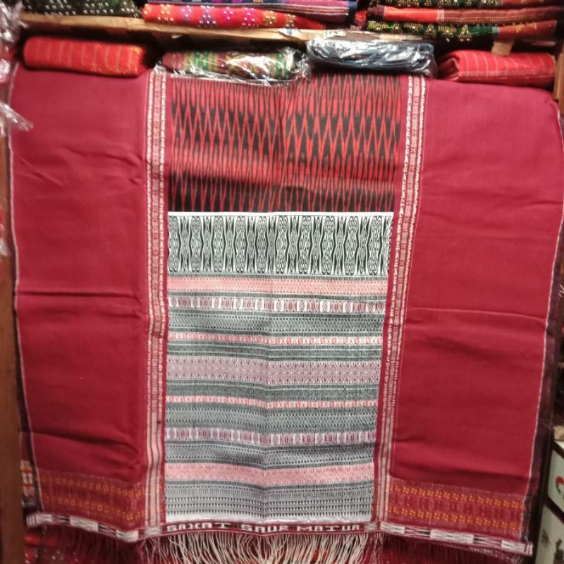 Ulos Pucca Toba