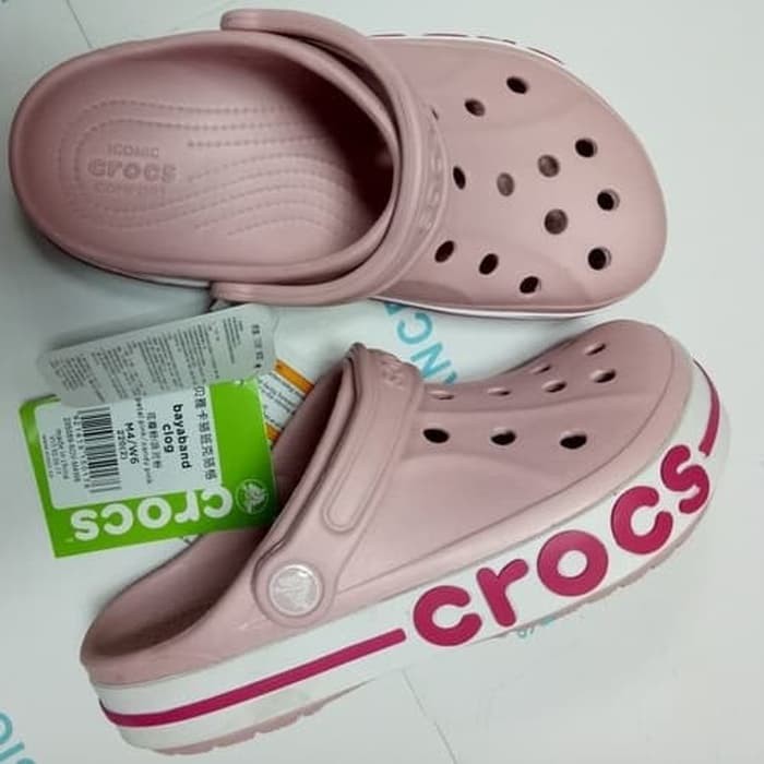 crocs ladies walking sandals