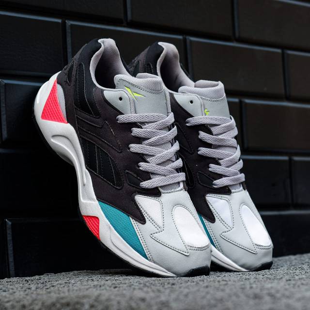 Original BNWB Reebok Aztrek