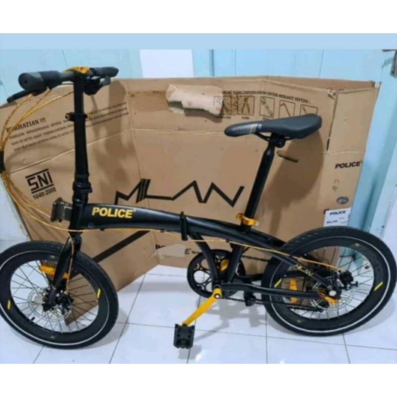 sepeda lipat police