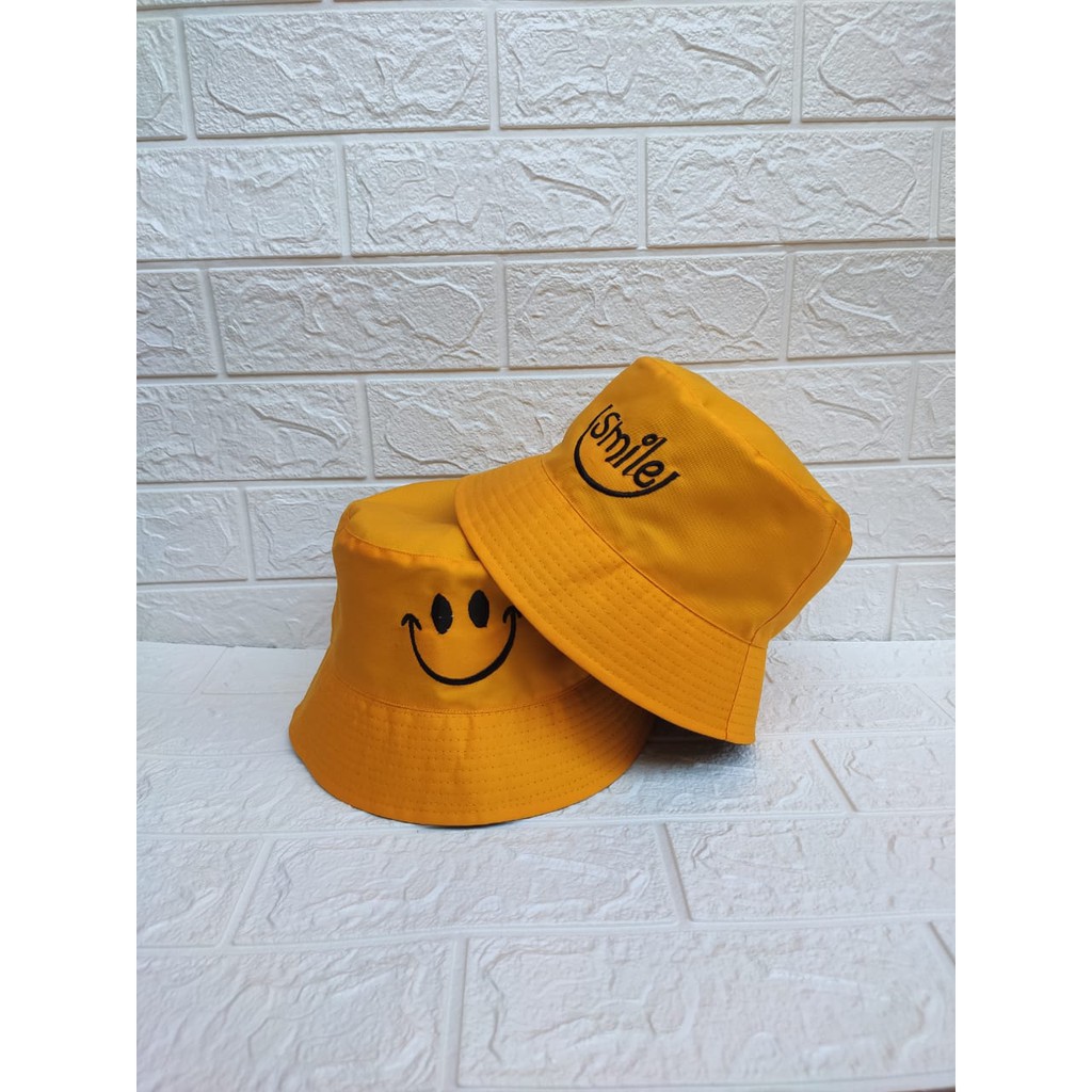 Topi bucket atau buckethat motif bordir smile