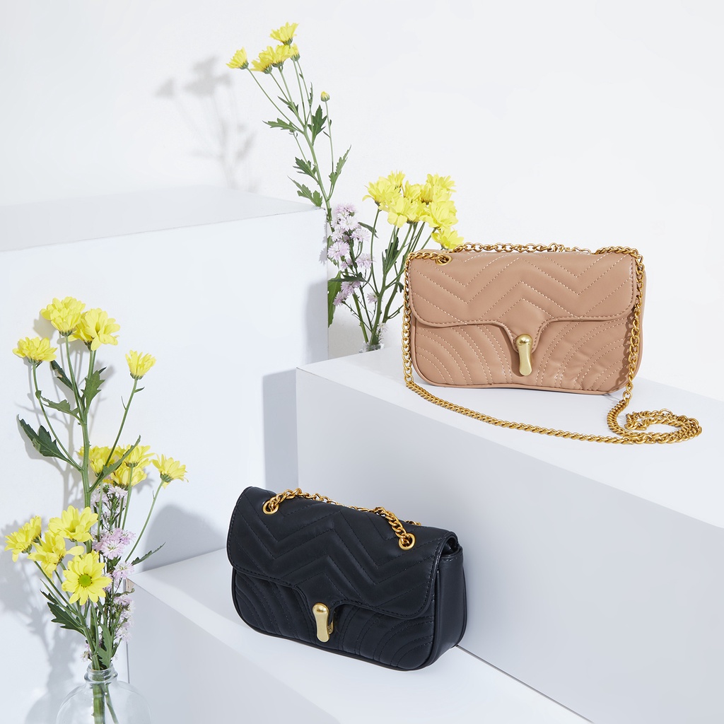 Sundays Attire - SOHO Shoulder Bag Classic Flap Bag Smooth PU Leather / Tas Wanita