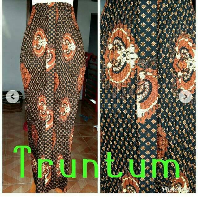 Rok plisket batik wiron